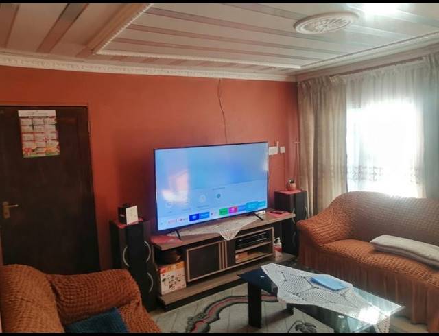 5 BEDROOM HOUSE FOR SALE IN TEMBISA CENTRAL